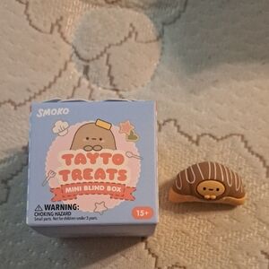 Smoko Tayto Treats Mini Blind Box - Brown and Tan